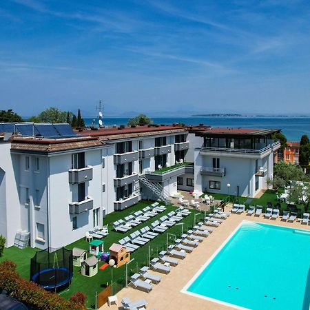 דסנזאנו דל גארדה Hotel Oliveto מראה חיצוני תמונה