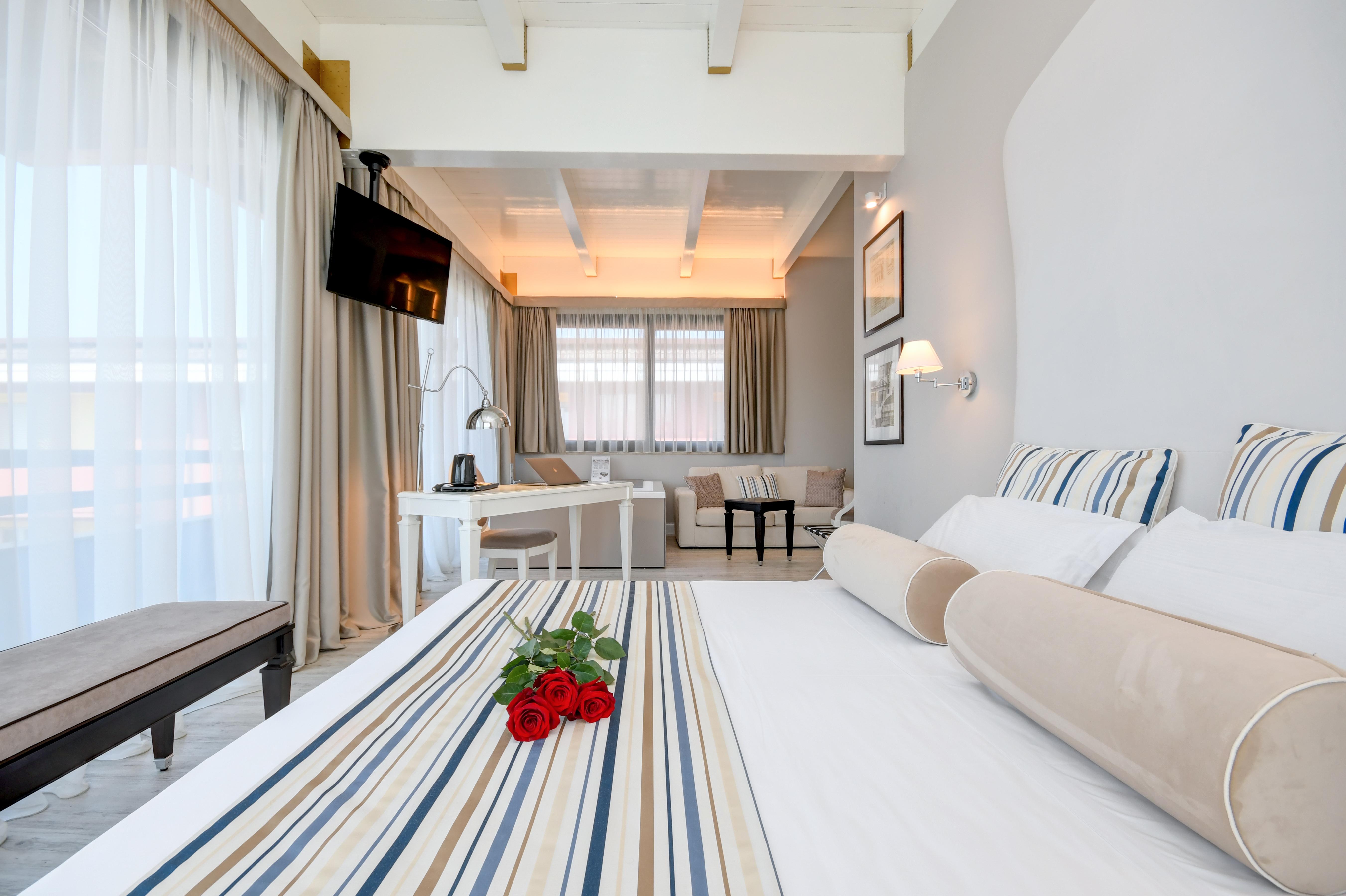 דסנזאנו דל גארדה Hotel Oliveto מראה חיצוני תמונה