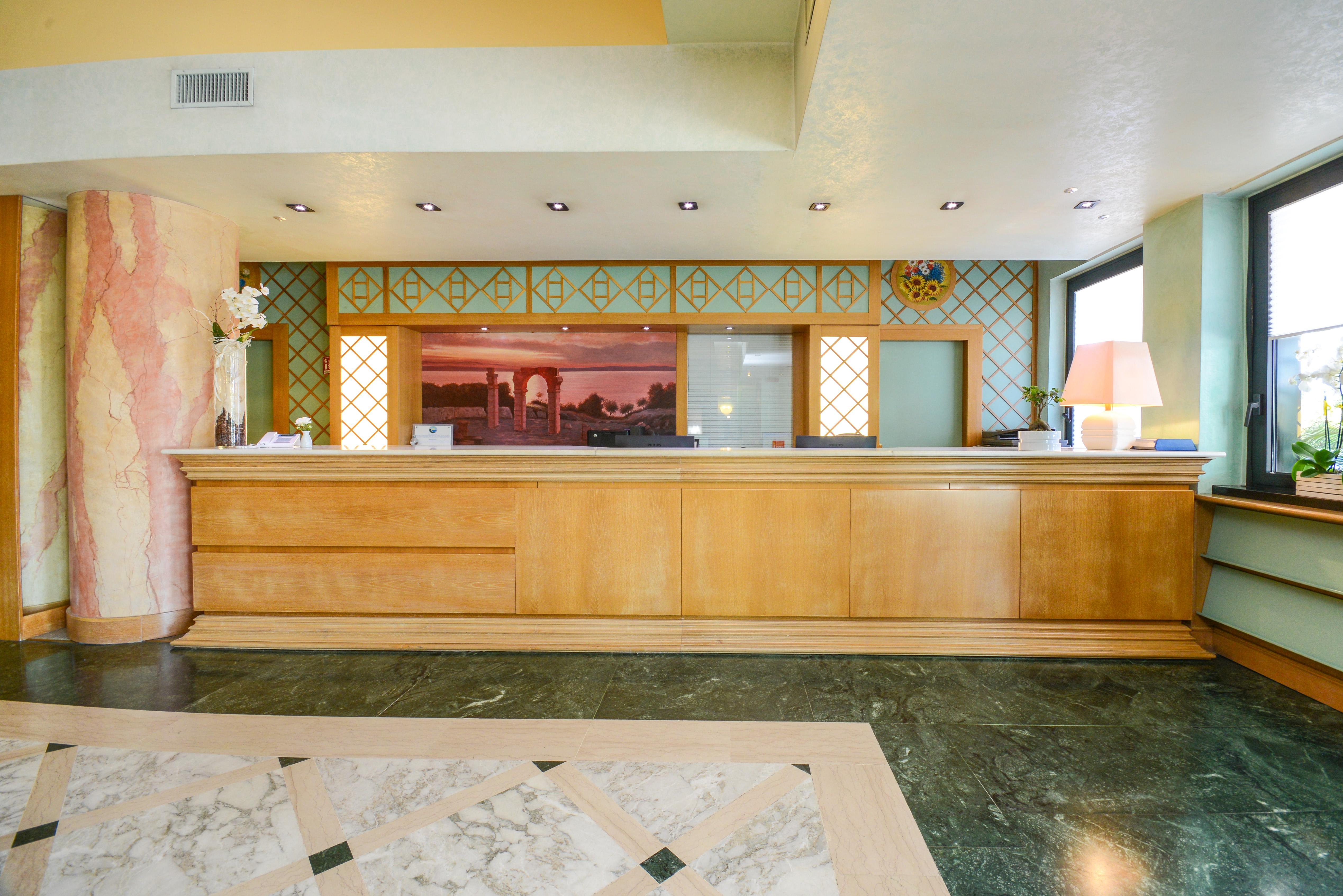 דסנזאנו דל גארדה Hotel Oliveto מראה חיצוני תמונה