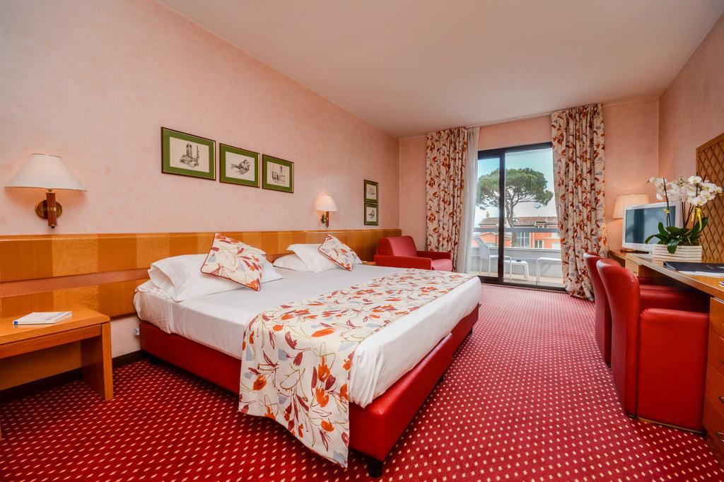 דסנזאנו דל גארדה Hotel Oliveto מראה חיצוני תמונה