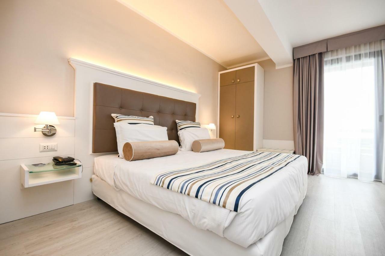 דסנזאנו דל גארדה Hotel Oliveto מראה חיצוני תמונה